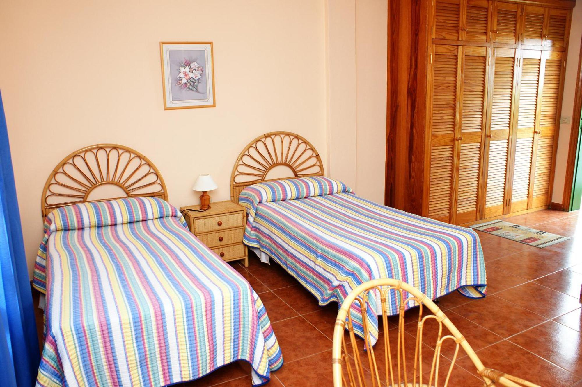 Apartamentos Nelly Valle Gran Rey Room photo